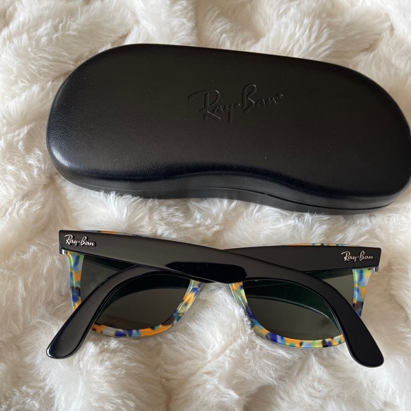 Ray-ban Wayfarer Sunglasses. Pre-loved. - Picture 5 of 14